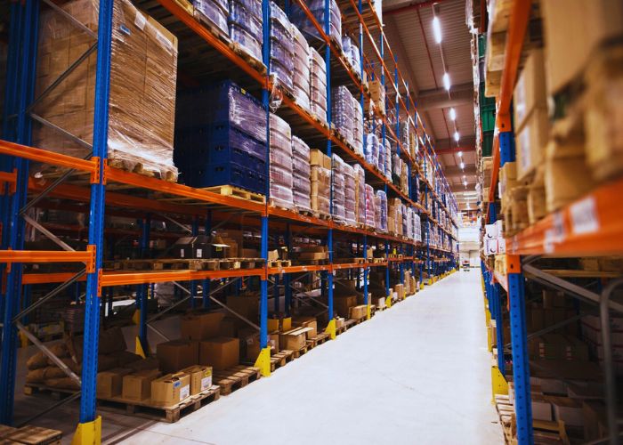 comment choisir entre rayonnage mobile ou rayonnage fixe